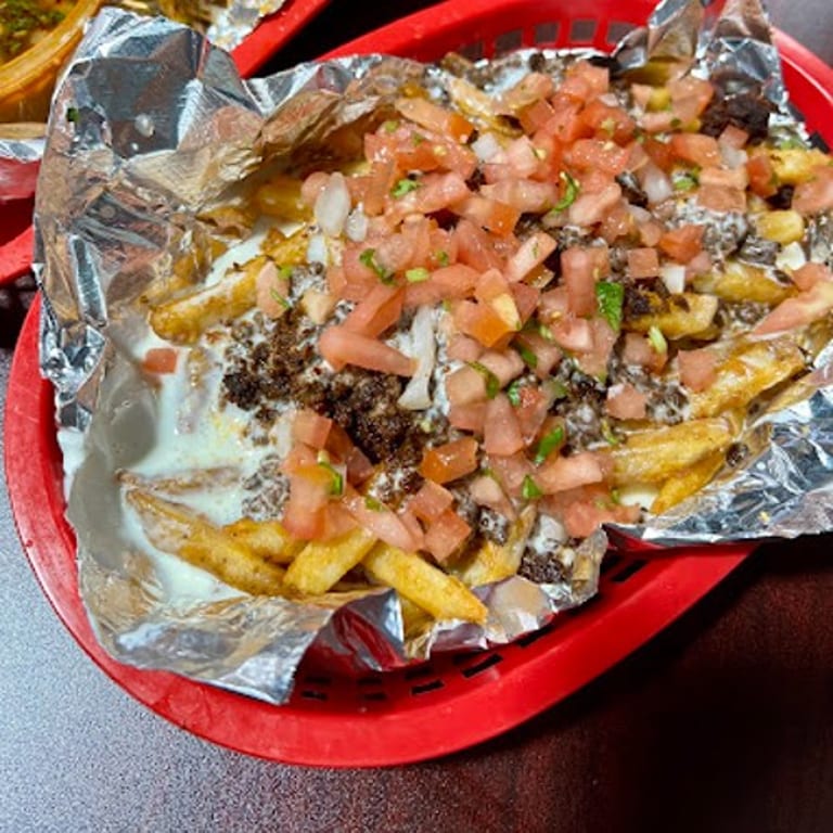 Sizzling Fajita Nachos: A Tex-Mex Delight